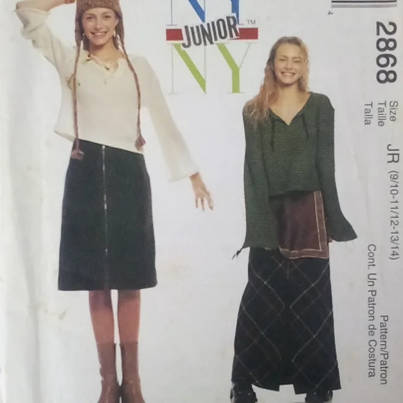 2/$15 Y2K McCalls 2868 NY NY Junior Sewing Pattern 023795286824 ©2000 - Picture 2 of 6